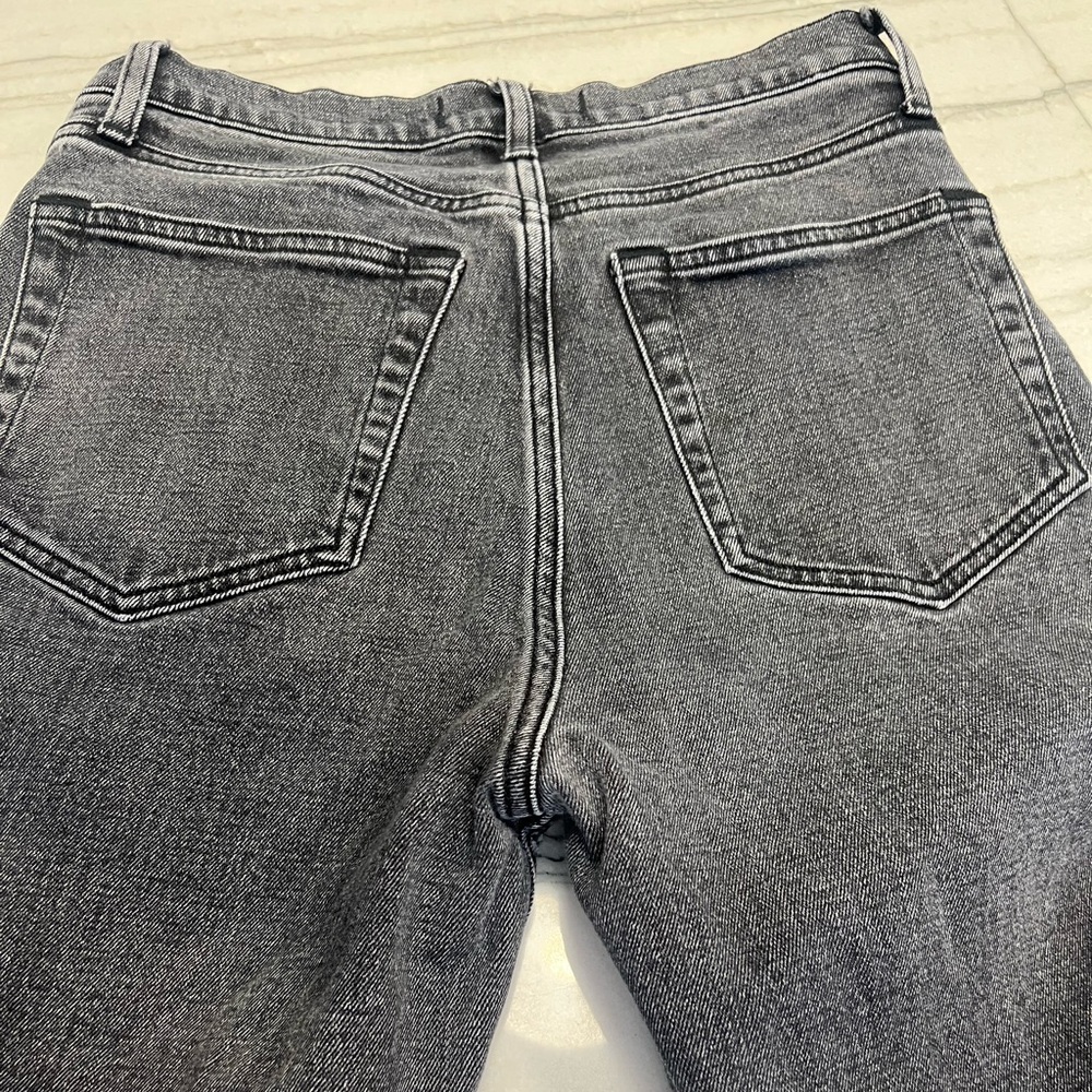 Abercrombie & Fitch- The ‘90s Slim Straight Ultra High Rise- 28/6 - Picture 7 of 8